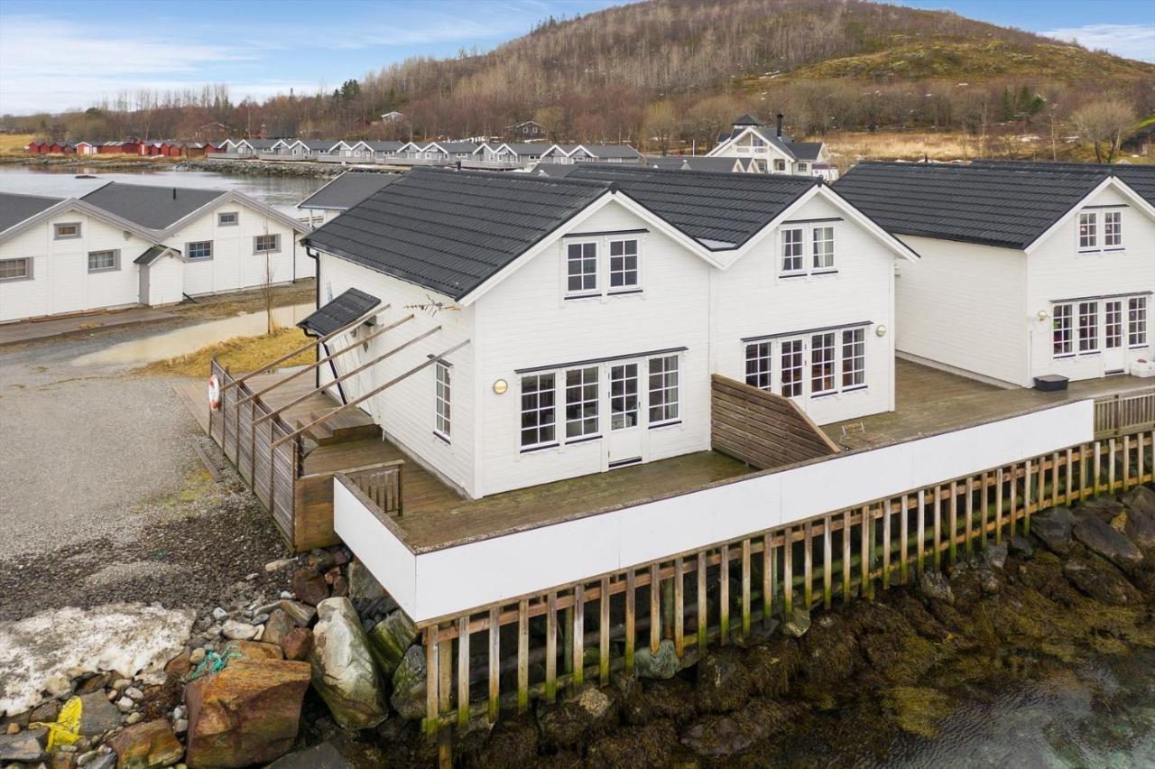 Idyllisk Sjohus Pa Naurstad Bodo Exterior photo